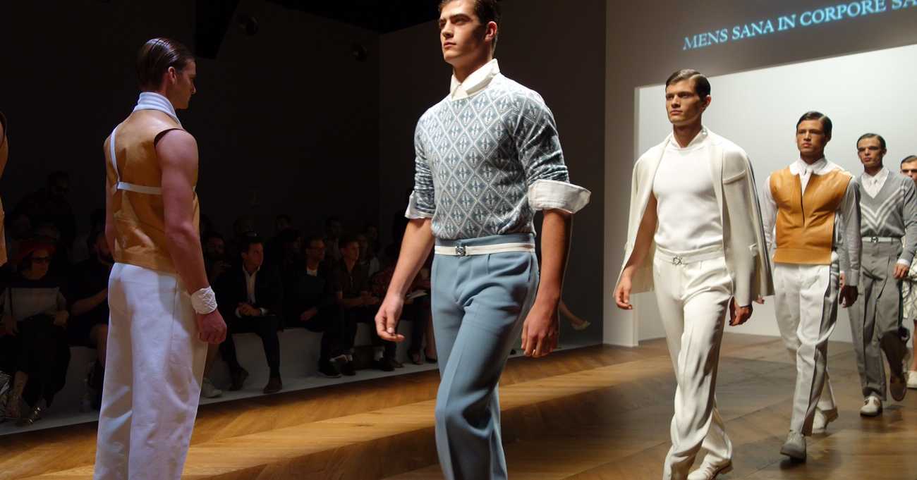 dress-code-still-mandatory-in-offices-casual-revolution-is-on-career-after-graduation-wear-flip-flop-is-allowed-in-some-organization